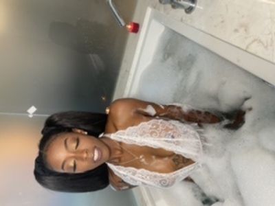 Lilys Waters profile