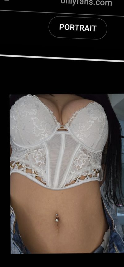 alarah.jayne.12x thumbnail