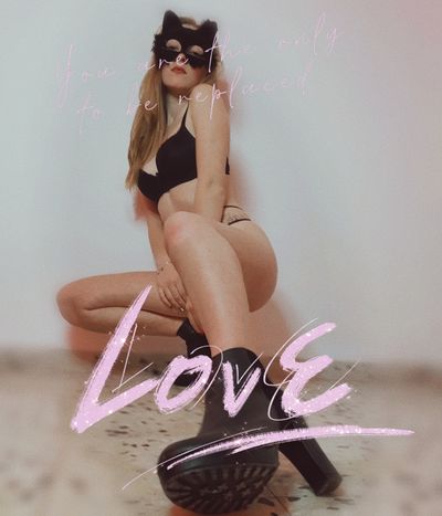 ash_caroline profile