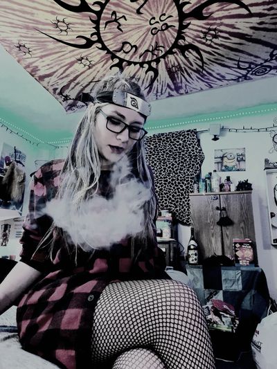 kinsleemonroe thumbnail