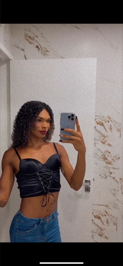 gabriela.bispo thumbnail