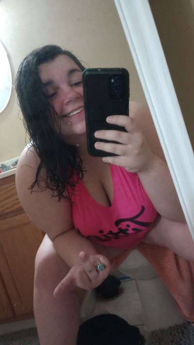 Mmommawolf🤤 profile