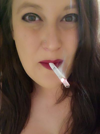 paige_smokes90 thumbnail
