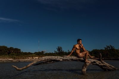 leviconely thumbnail