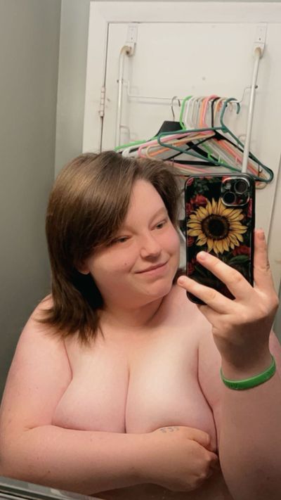 sadgirllingerie profile