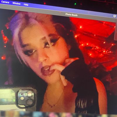 lucifersgothgirlfriend profile