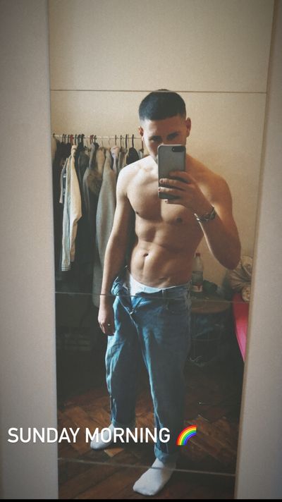 xyoungerboyx profile