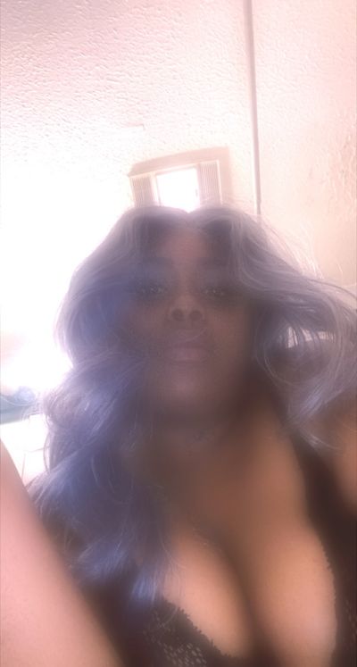 favthickgyalnia profile