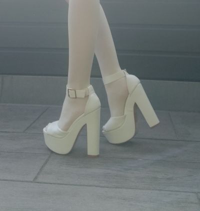 miassexyfeet3 thumbnail