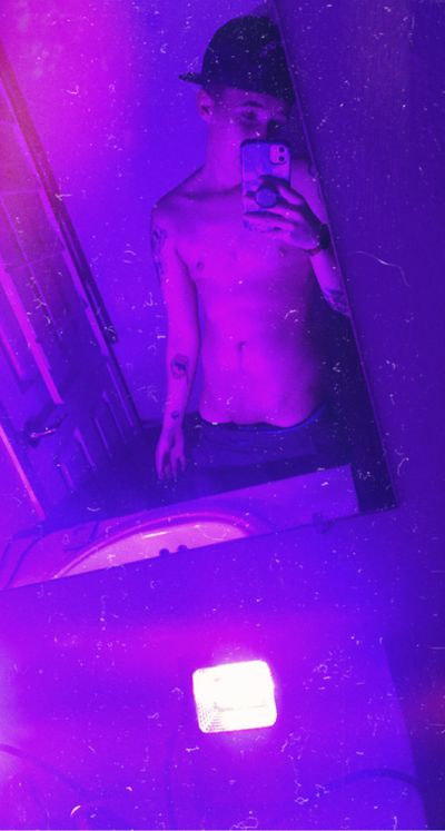 theroyalpain98 profile