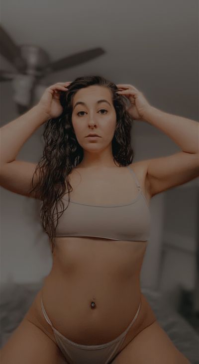 raynemakesmewet profile