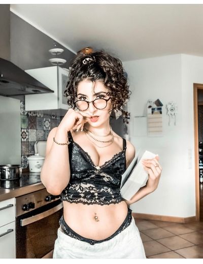 krist_in_e thumbnail