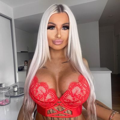 blondebarbiebimbo thumbnail
