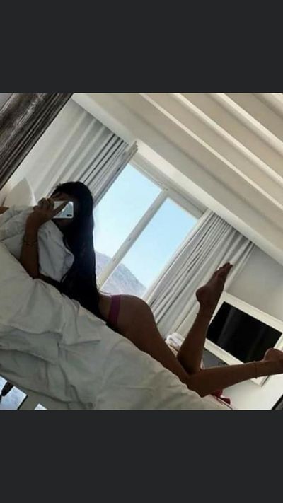 melannie.18pink thumbnail