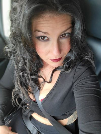 Hippie chick profile