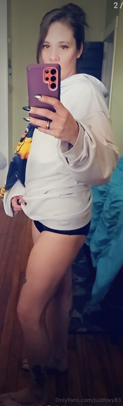 justfoxy83 thumbnail