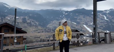 Thoms Royalty thumbnail