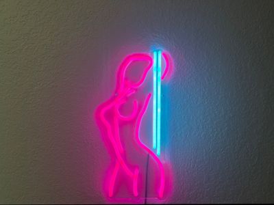 everybodyloveswynter thumbnail