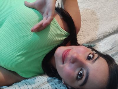 sthefaniux thumbnail