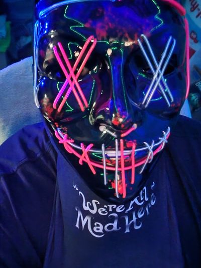 deviantwithamask profile