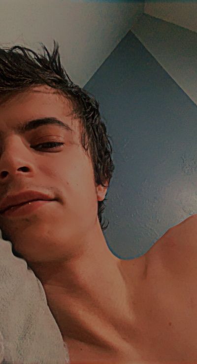 charm_boyish thumbnail