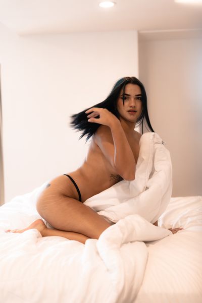 senia infante thumbnail