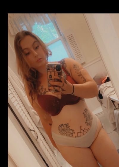 whiterosee33 profile