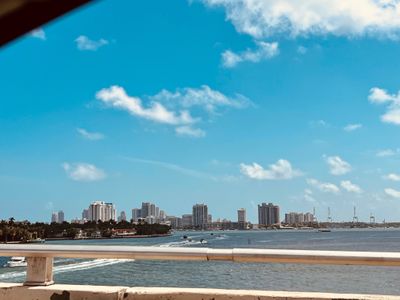 prettyprincetee thumbnail