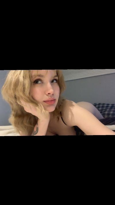 nessa_noel thumbnail