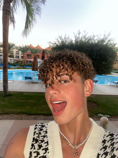 greeneyedtwinkk profile