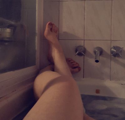 honey.feet.1 thumbnail