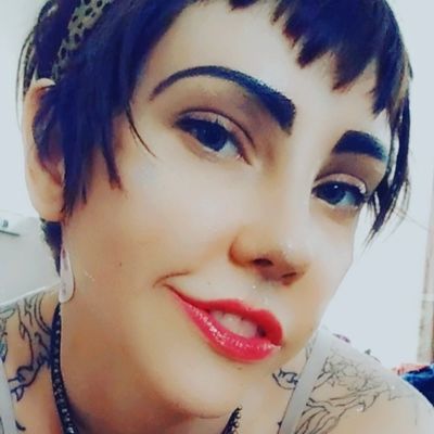 roseonlyglows profile