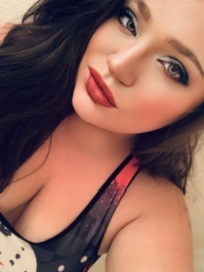 naughtyredneckbarbie profile