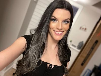 Fiona Frost FREE PAGE profile