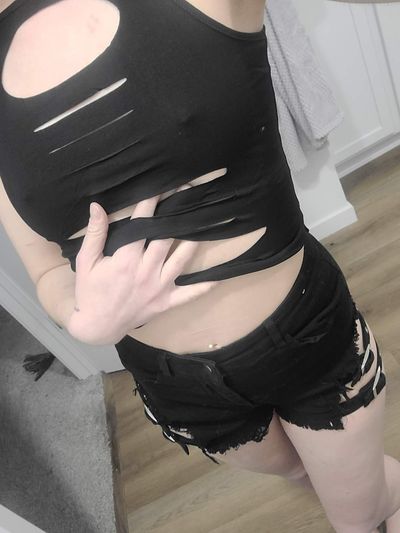 devilishdevyn thumbnail