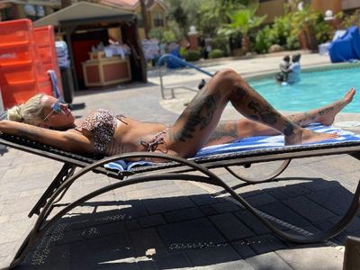 lia.make.it.rain thumbnail