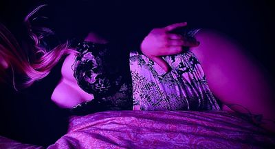 halfmoonblondie thumbnail