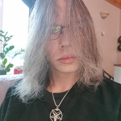 weirdlyhappy profile