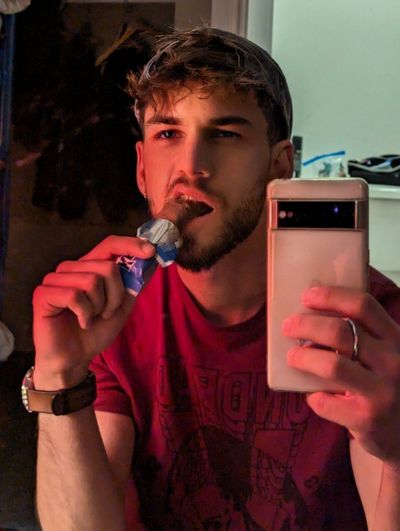 LOVE 🏴‍☠️⚡ profile