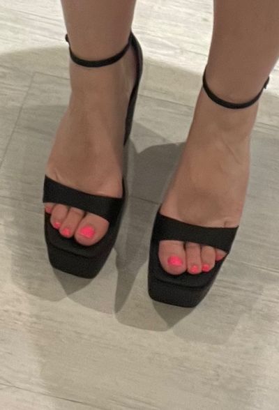 sweetfeetlove19 thumbnail