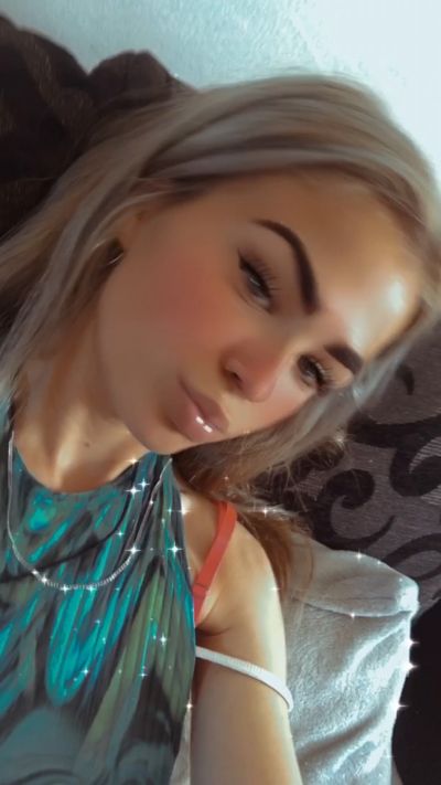 Courtney Hughes profile