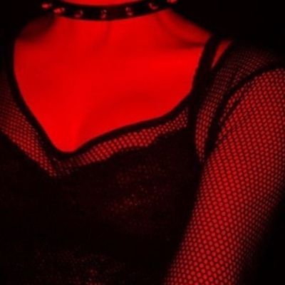 avery 🍒 thumbnail