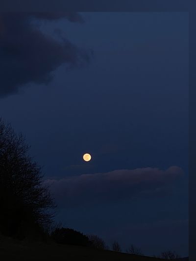 lunachildxo thumbnail