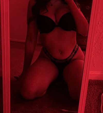 Ur fantasy girl profile