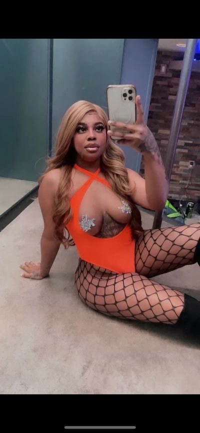 milanxxmonroe profile