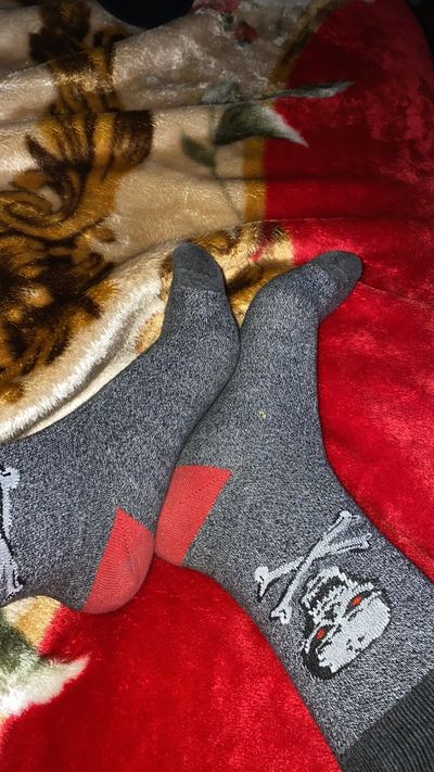 thesemanlyfeet thumbnail