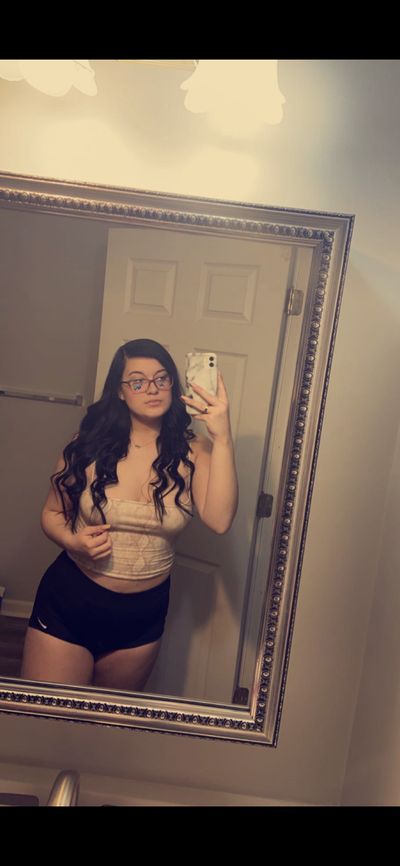 adrienne.xo4 thumbnail