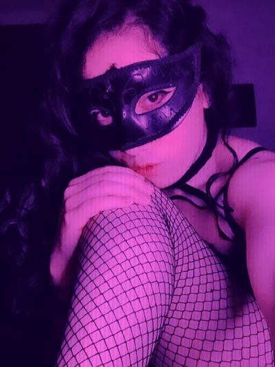 escarleth_ewew profile