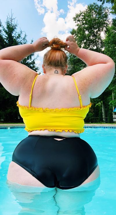 rosiequartzzz profile