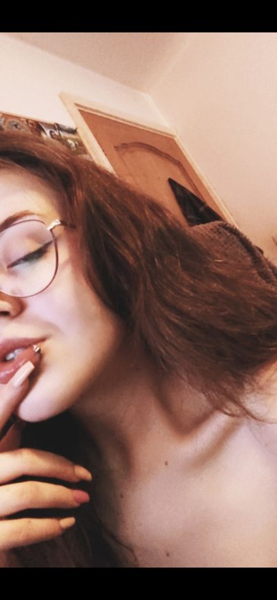 Amelia🍃🧿 profile